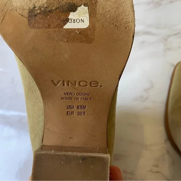 Vince Havana Notch Suede Ankle Bootie Neutral Tan Pointed Toe Zip 8.5 - Picture 6 of 6